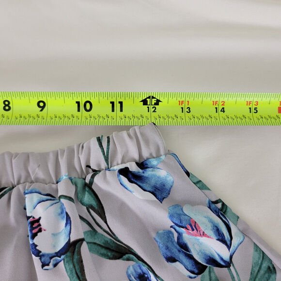 Peach Love Shorts Womens Small Gray High Rise Floral Lined Stretch Waist - Picture 4 of 10